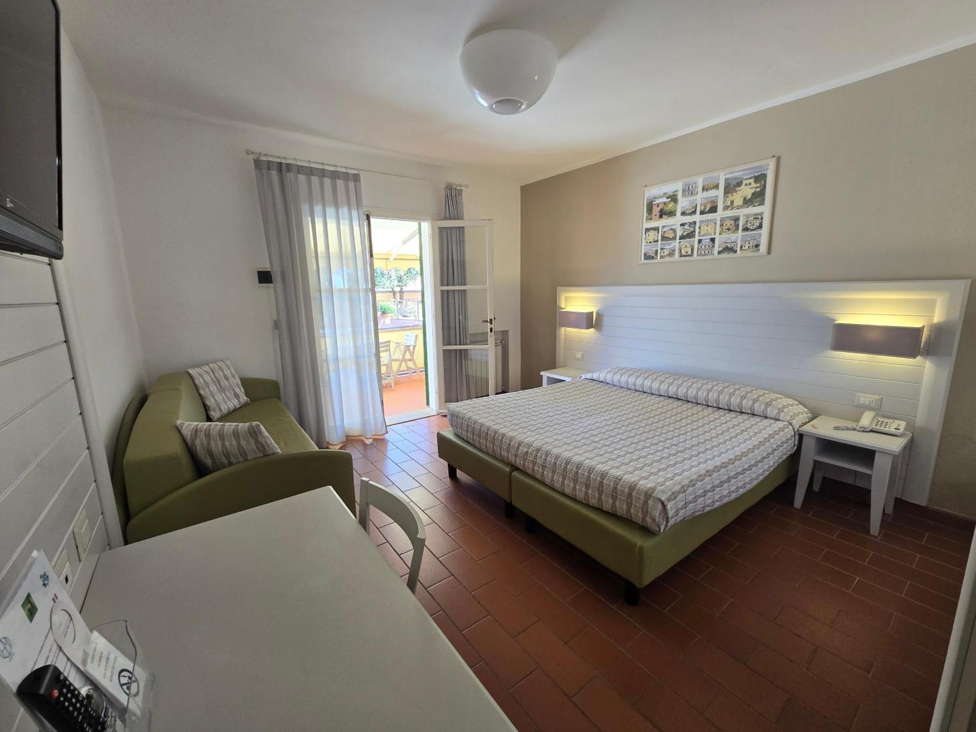 Mare Hotel 3*