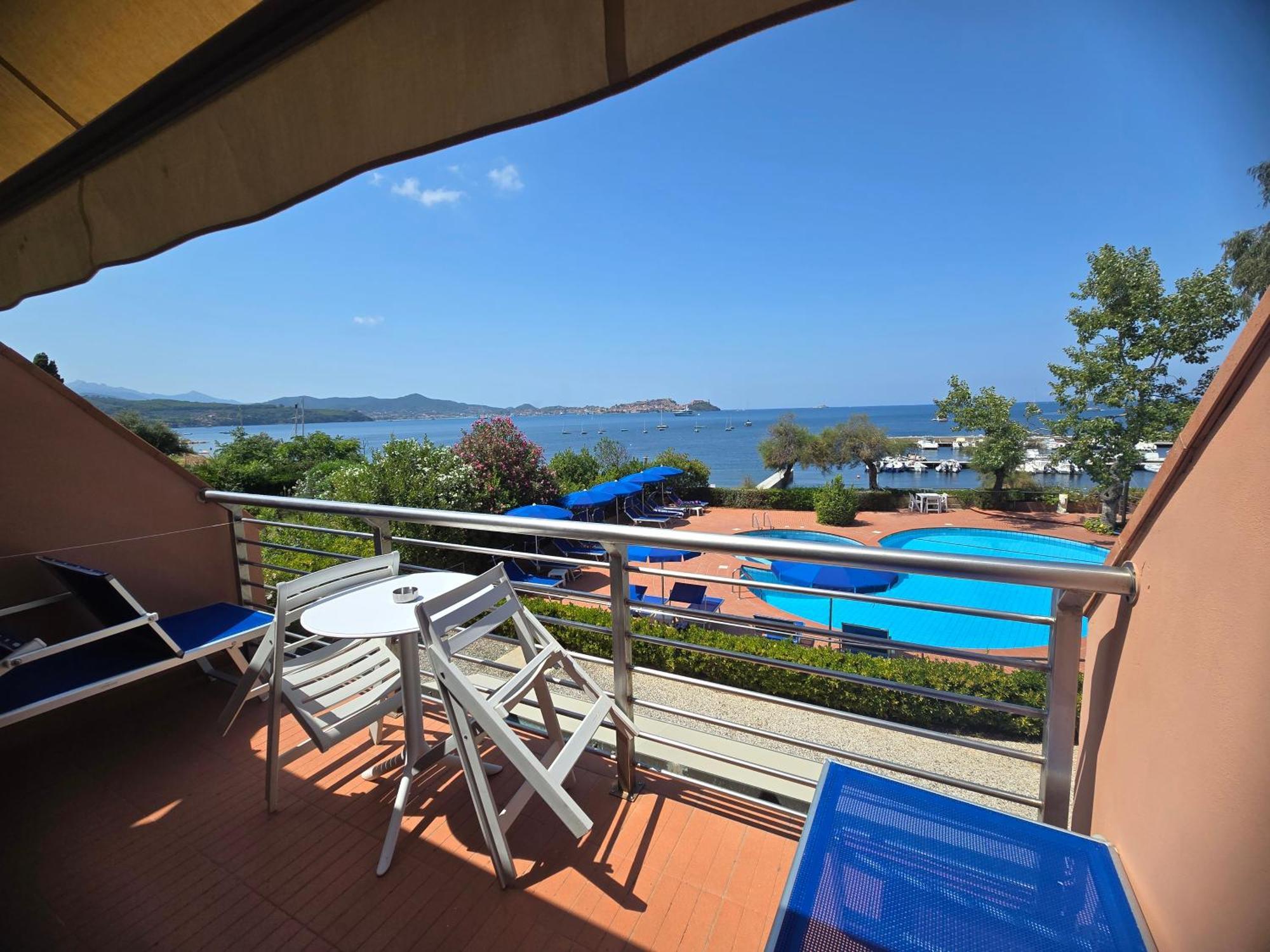 Mare Hotel